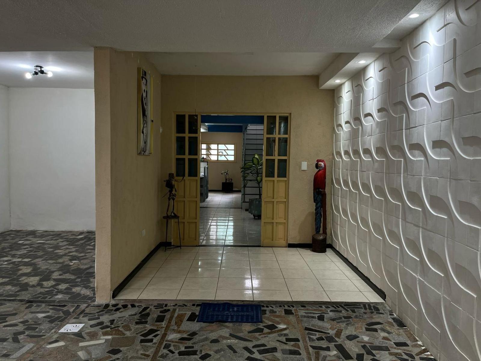 Casa 3 Quartos1suite Com Frigobar Smart Tv Netflix Ar-condicionado Campina Grande
